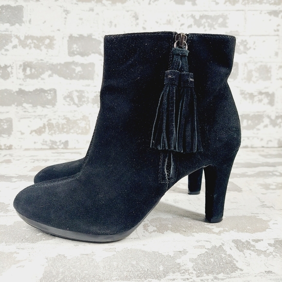 Anne Klein iFlex Caroline Black Suede Leather Tassel Zipper Ankle Boots i118 - Picture 1 of 12